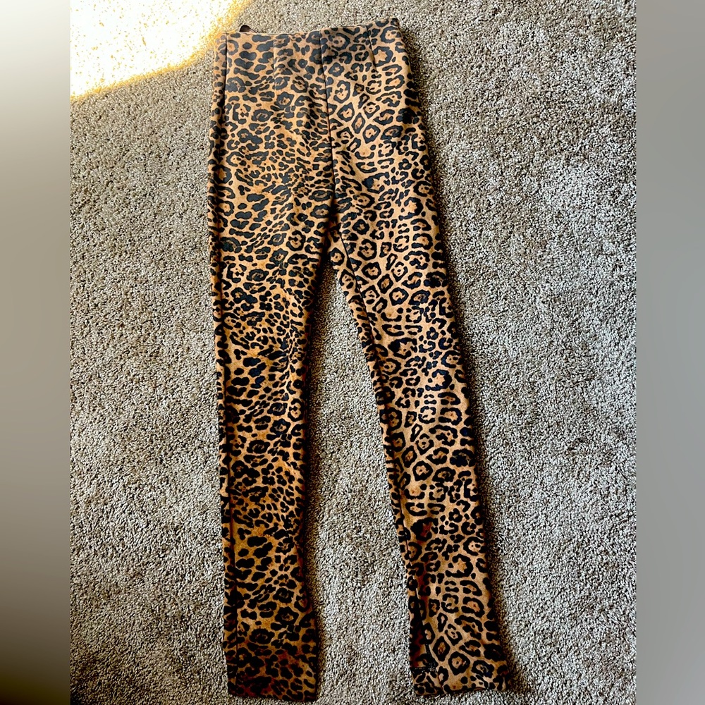 Velvet cheetah print skinny pants - Forver21